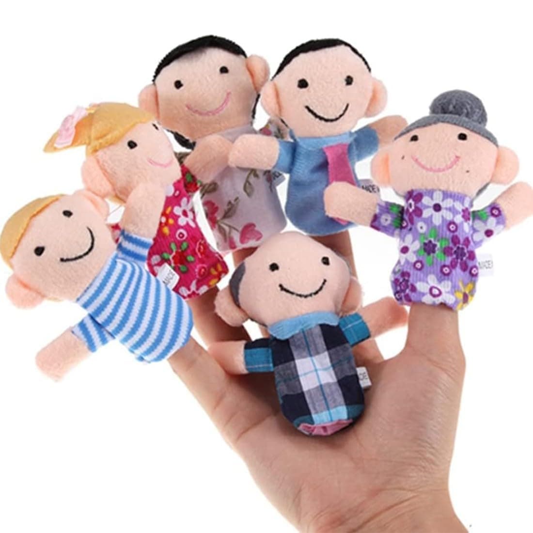 ZEPIQOR 6 Pcs Fingerpuppen Baby Mitgebsel Kindergeburtstag Finger Plüschtier Set Jungen und Mädchen Geschenke für Weihnachten Oster und Kinderparty(Familienmitglieder) Angebot bei HelloDeals