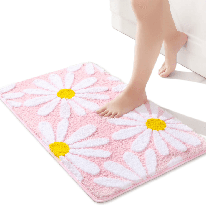 QJHOMO Rosa Badezimmerteppich Niedliche Gänseblümchen Badematte rutschfest Waschbar Badteppich Weiße und Gelbe Blume Badvorleger Weiche Duschvorleger Absorbierende Badezimmer Teppich 40x60 cm 40 x 60 cm (Rechteckig) Rosa Angebot bei HelloDeals