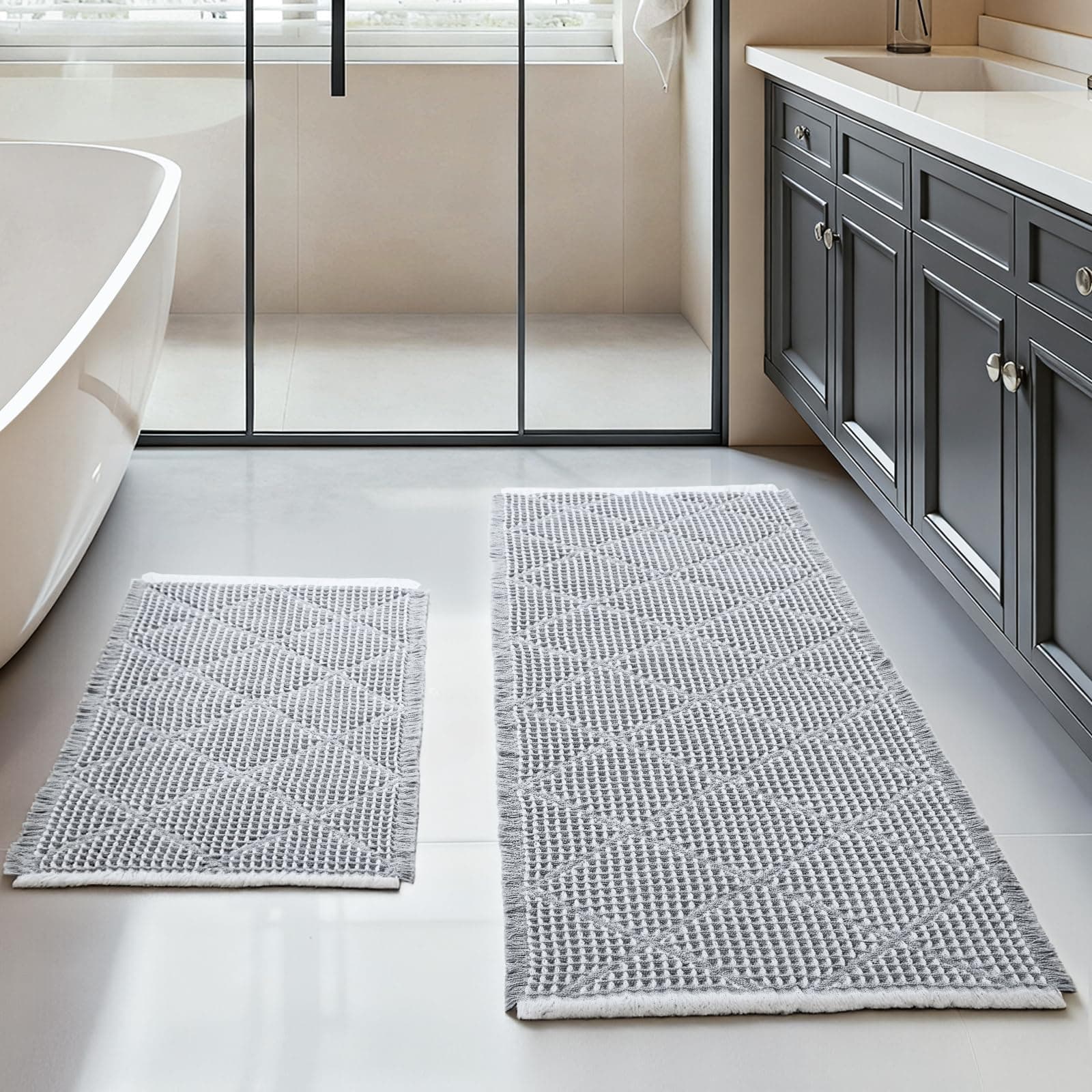 Großes Badezimmerteppich Set 2 Teilig, Badteppich Rutschfest Waschbar, Badematte Grau, Boho Bathroom Mat, Rhombische Badvorleger für Badezimmer Deko,Waschküche, 51 x 120 cm + 46 x 77 cm Teppich Bad Angebot bei HelloDeals