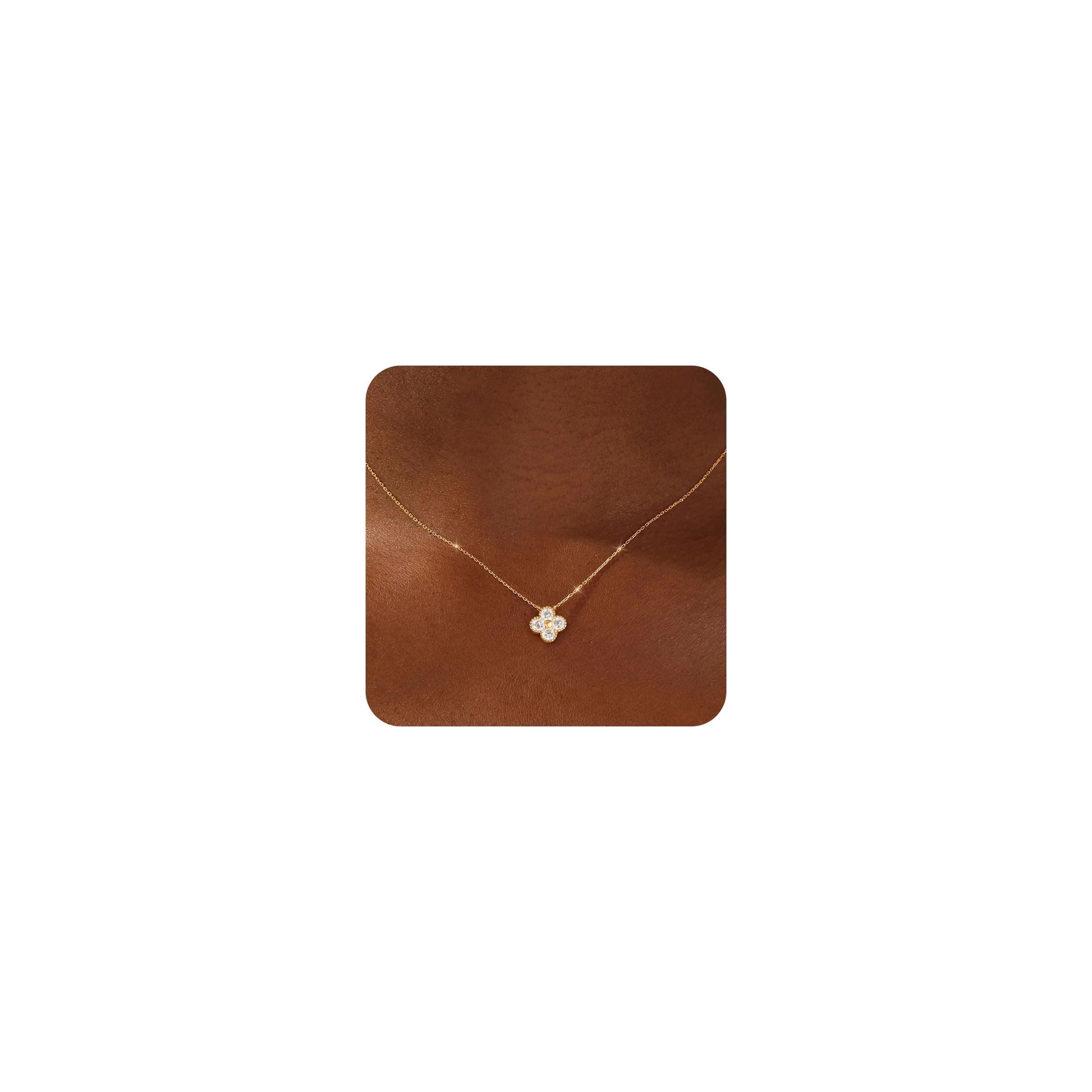 FUNEIA Kette Gold Damen Halskette 18k Vergoldete mit Geburtsstein Anhänger Goldkette Wasserfest Verstellbare Goldene Kette Kleeblatt für Freundin Frauen Mutter Goldschmuck Geburtstag Geschenk Gold-04.April Angebot bei HelloDeals