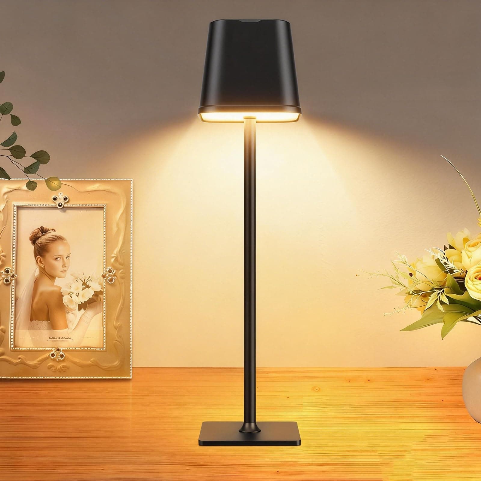 RECHOO LED Tischlampe Kabellos, Dimmbare Nachttischlampe Touch, Schreibtischlampe, Lese Lampe, Tischleuchte Outdoor und Indoor, USB-C, Camping Lampe, Warmweißes Licht, Schwarz 1 Stück Angebot bei HelloDeals