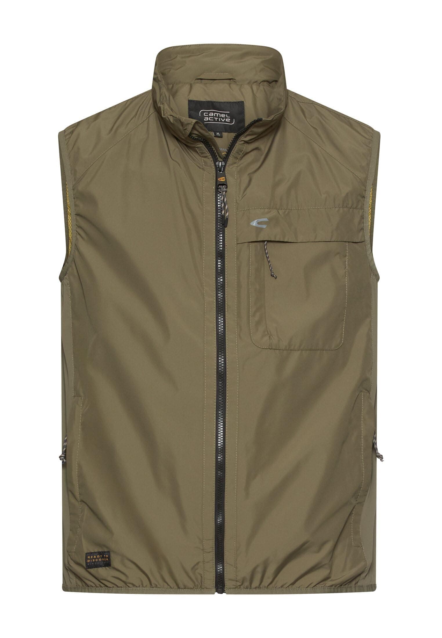 camel active Herren Weste mit Stehkragen | Outdoor Weste aus wasserabweisendem Material mit seitlichen Taschen und Brusttasche im Regular Fit 5XL Olivgrün Angebot bei HelloDeals