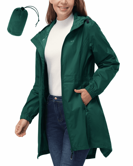 33,000ft Damen Dünne Wasserdichte Faltbar Regenmantel Regenjacke mit Kapuze, Leicht Atmungsaktive Travel Regenponcho, Lange Windbreaker Jacke für Frauen M Dunkelgrün Angebot bei HelloDeals